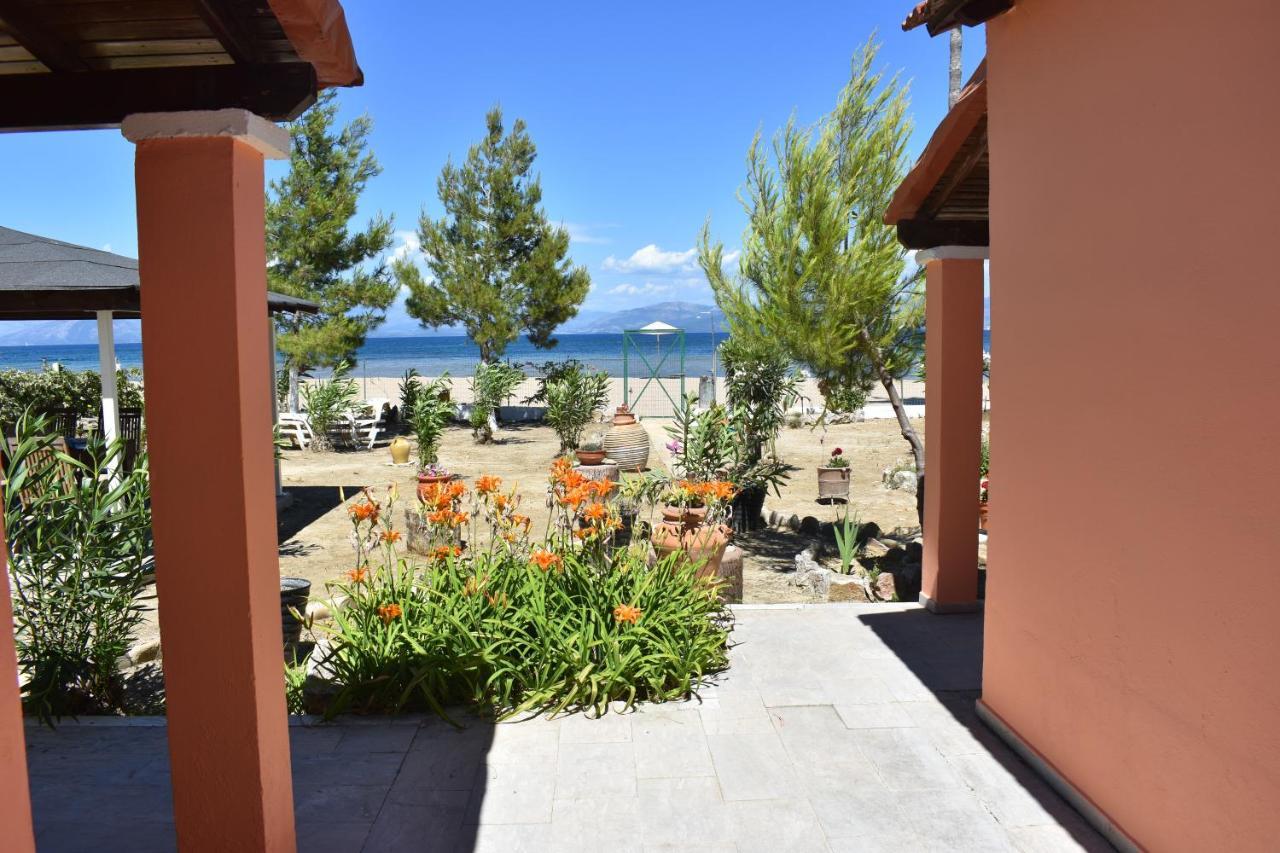 Agios Nikolaos  Bouka Beachfront Bungalows מראה חיצוני תמונה