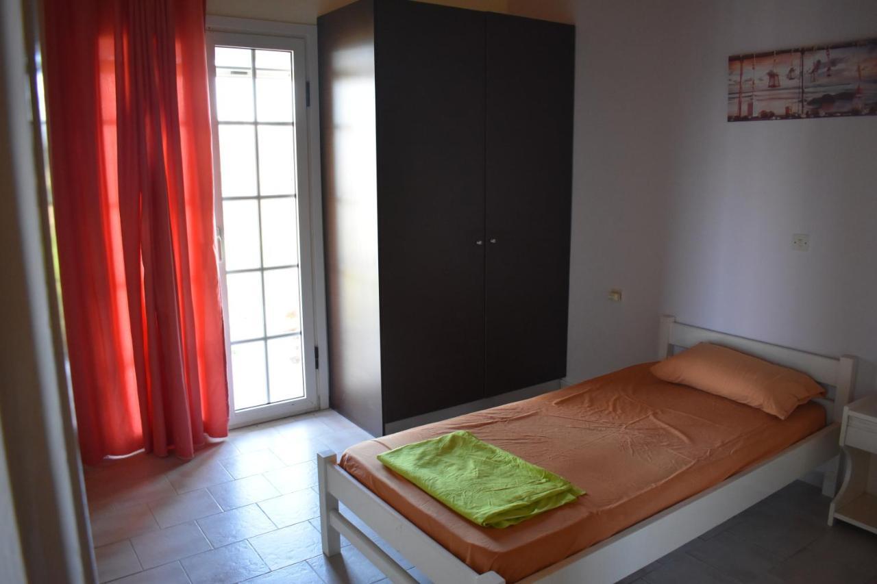 Agios Nikolaos  Bouka Beachfront Bungalows מראה חיצוני תמונה