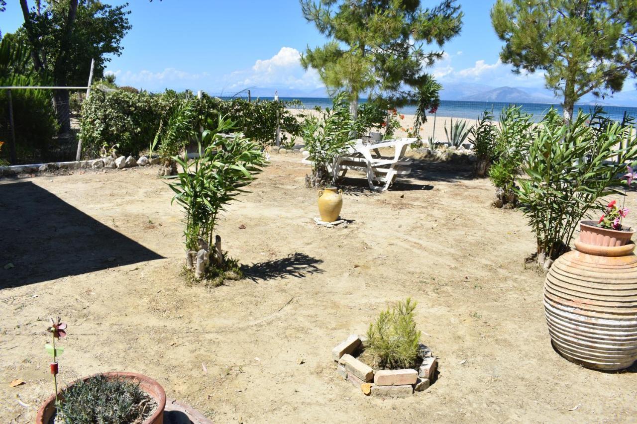 Agios Nikolaos  Bouka Beachfront Bungalows מראה חיצוני תמונה