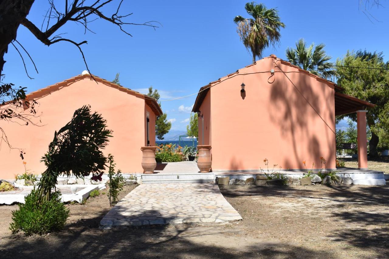 Agios Nikolaos  Bouka Beachfront Bungalows מראה חיצוני תמונה